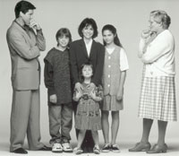 Robin Williams, Sally Field, Pierce Brosnan, Mara Wilson, Matthew Lawrence, Lisa Jakub - Mrs. Doubtfire