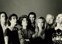 Robert Downey, Jr., Cynthia Stevenson, Anne Bancroft, Dylan McDermott, Holly Hunter, Charles Durning - Home for the Holidays