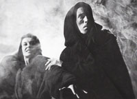 Patricia Jessel, Christopher Lee - The City of the Dead