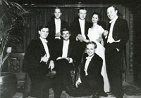 Derek de Lint, Rutger Hauer, Jeroen Krabbé, Lex van Delden, Dolf de Vries, Belinda Meuldijk, Huib Rooymans - Soldaat van Oranje