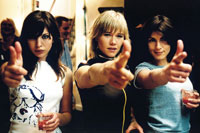 Tara Elders, Liesbeth Kamerling, Kim van Kooten - Phileine zegt sorry