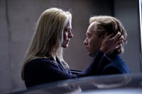 Synnøve Macody Lund, Aksel Hennie - Hodejegerne