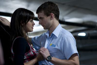 Alex Russell, Phoebe Tonkin - Bait