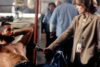 Raymond Cruz, Michelle Pfeiffer - Up Close & Personal