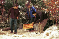 Ryan Reynolds, Richard Ruccolo, Nathan Fillion - Two Guys, a Girl and a Pizza Place