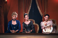 Winona Ryder, Michelle Pfeiffer, Geraldine Chaplin - The Age of Innocence