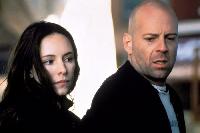 Bruce Willis, Madeleine Stowe - Twelve Monkeys