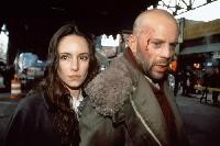Bruce Willis, Madeleine Stowe - Twelve Monkeys