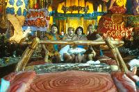 Mark Addy, Kristen Johnston, Stephen Baldwin, Jane Krakowski - The Flintstones in Viva Rock Vegas