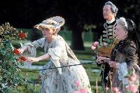 Michelle Pfeiffer, Mildred Natwick, Nicholas Hawtrey - Dangerous Liaisons